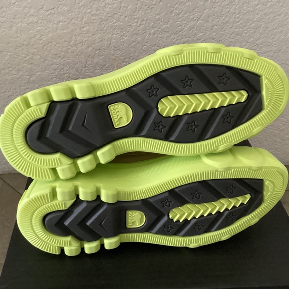 SOREL Caribou X Waterproof Leather Lace-Up Boot (Women) 10M - Picture 10 of 10